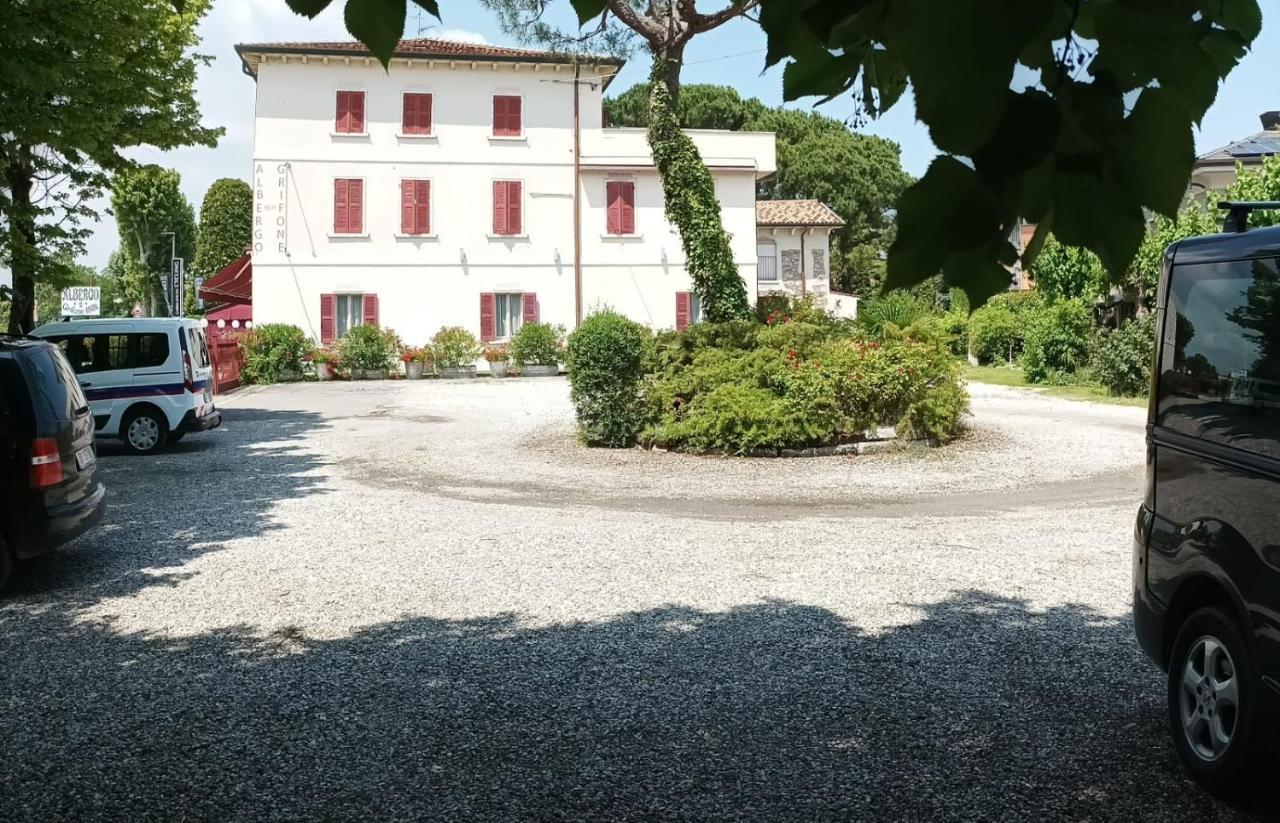 Albergo Grifone 1891 Peschiera del Garda Exterior photo